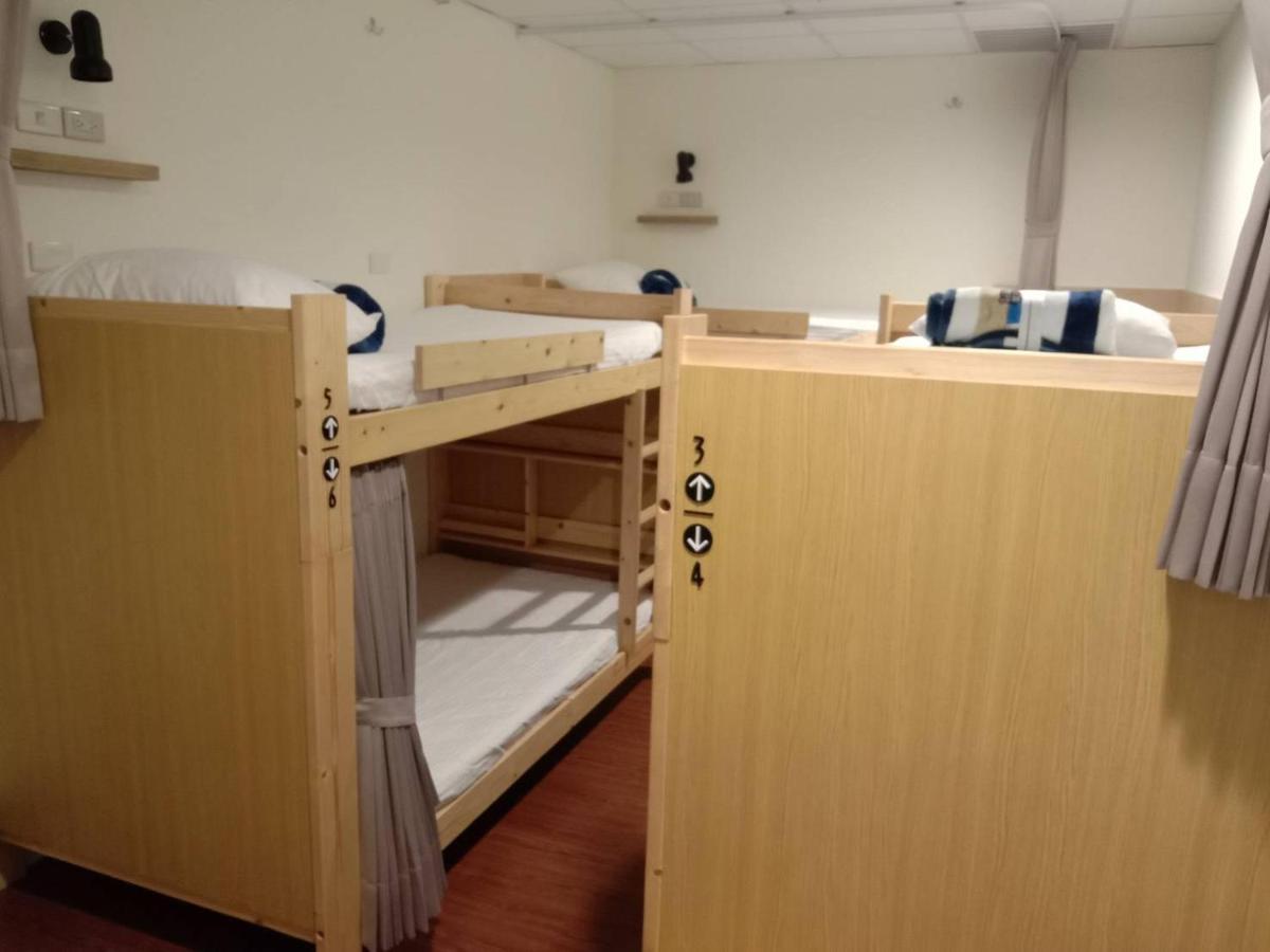 טאינאן Temple Side Hostel מראה חיצוני תמונה