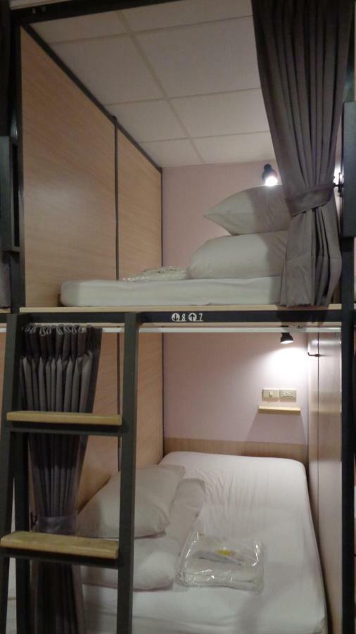 טאינאן Temple Side Hostel מראה חיצוני תמונה