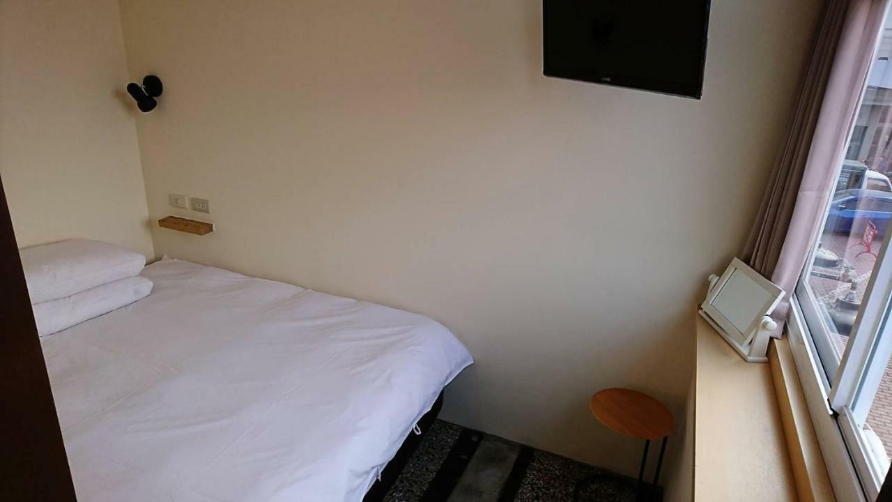 טאינאן Temple Side Hostel מראה חיצוני תמונה