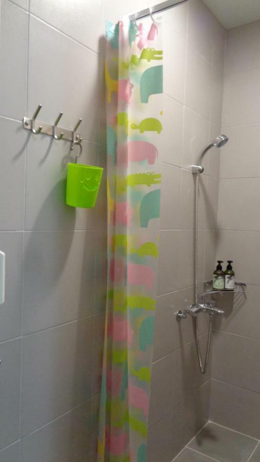 טאינאן Temple Side Hostel מראה חיצוני תמונה
